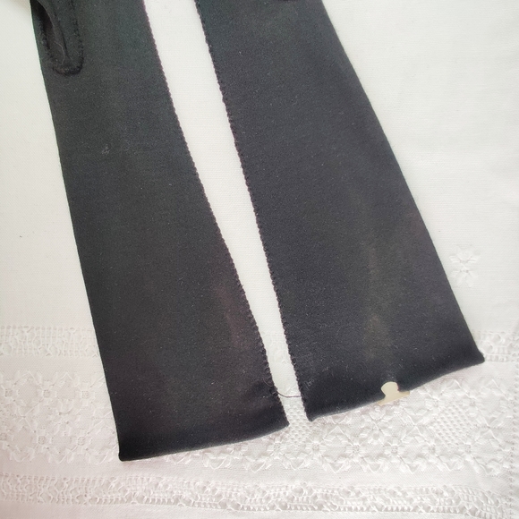 Fine Delicate Knit Black Gloves, Elbow length, Tonette Original, Vintage Winter - Picture 7 of 11